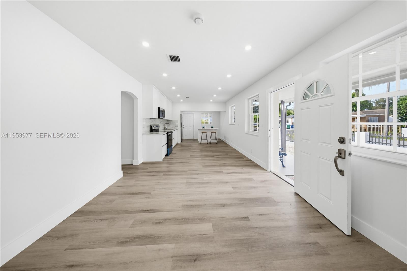 BLOOMFIELD HILLS - Residential