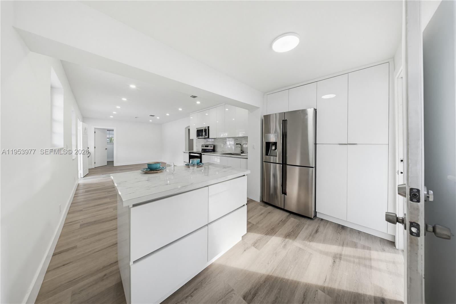 BLOOMFIELD HILLS - Residential