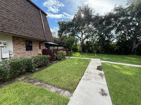 Photo of 2542 NW 99th Ave, Coral Springs, FL 33065 (MLS # A11891616) Photo of 2542 NW 99th Ave, Coral Springs, FL 33065 (MLS # A11891616)