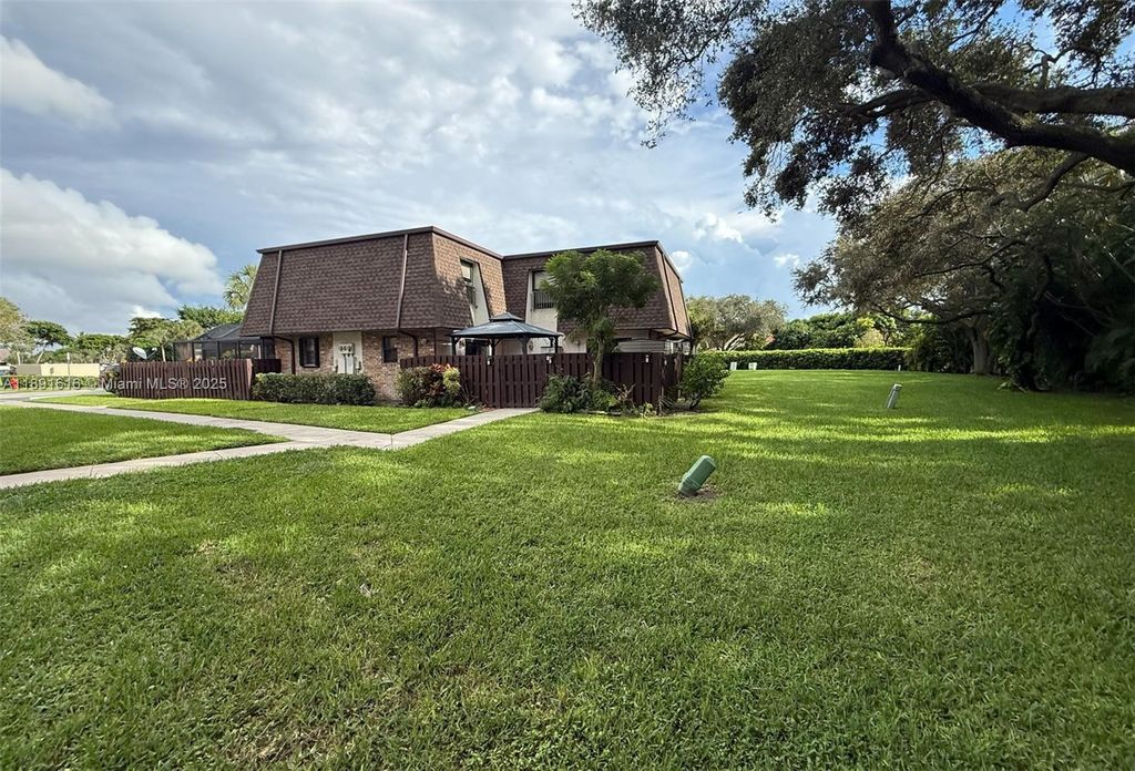 Photo of 2542 NW 99th Ave, Coral Springs, FL 33065 (MLS # A11891616)