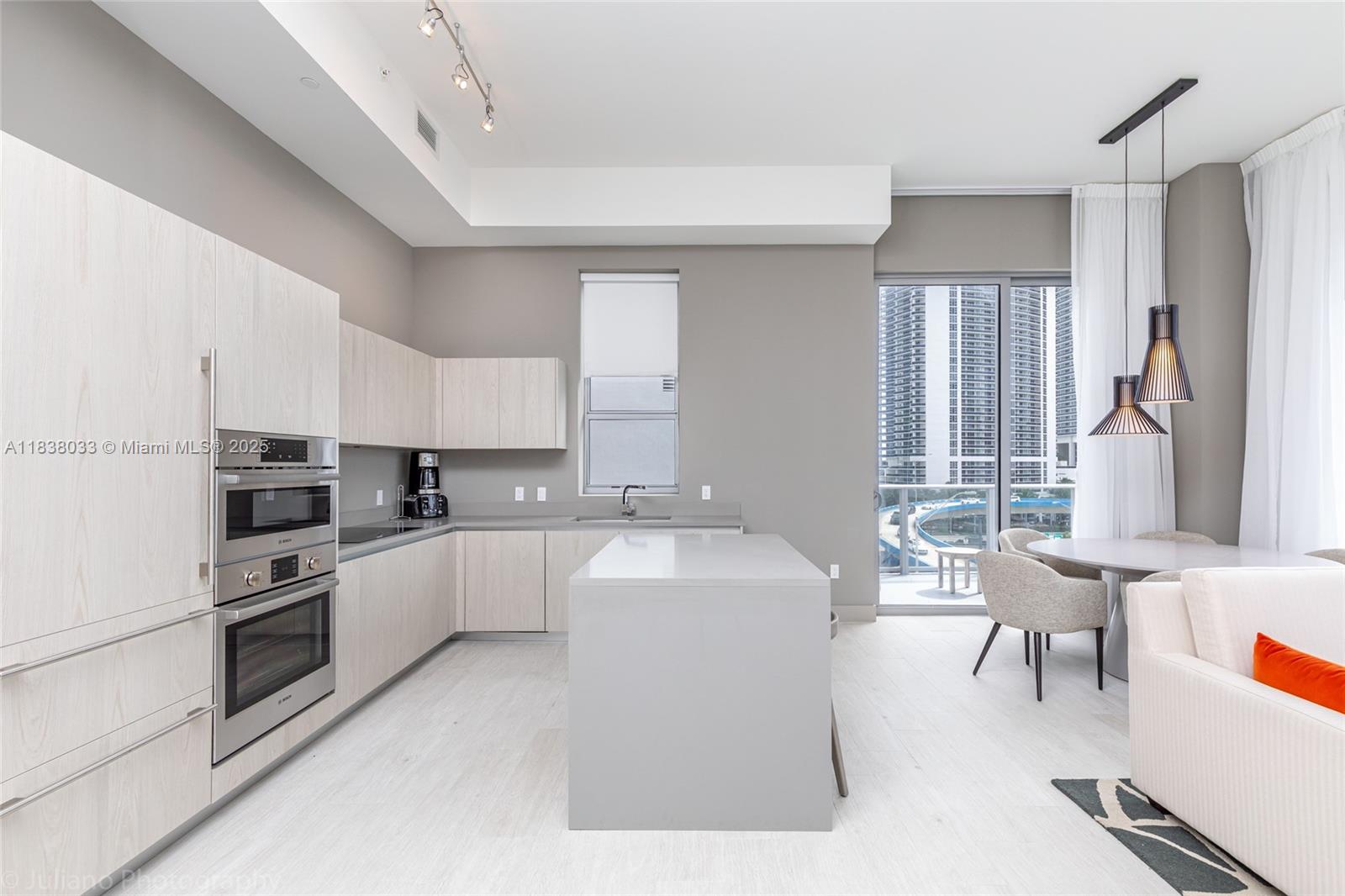 4010 S Ocean Dr R409
