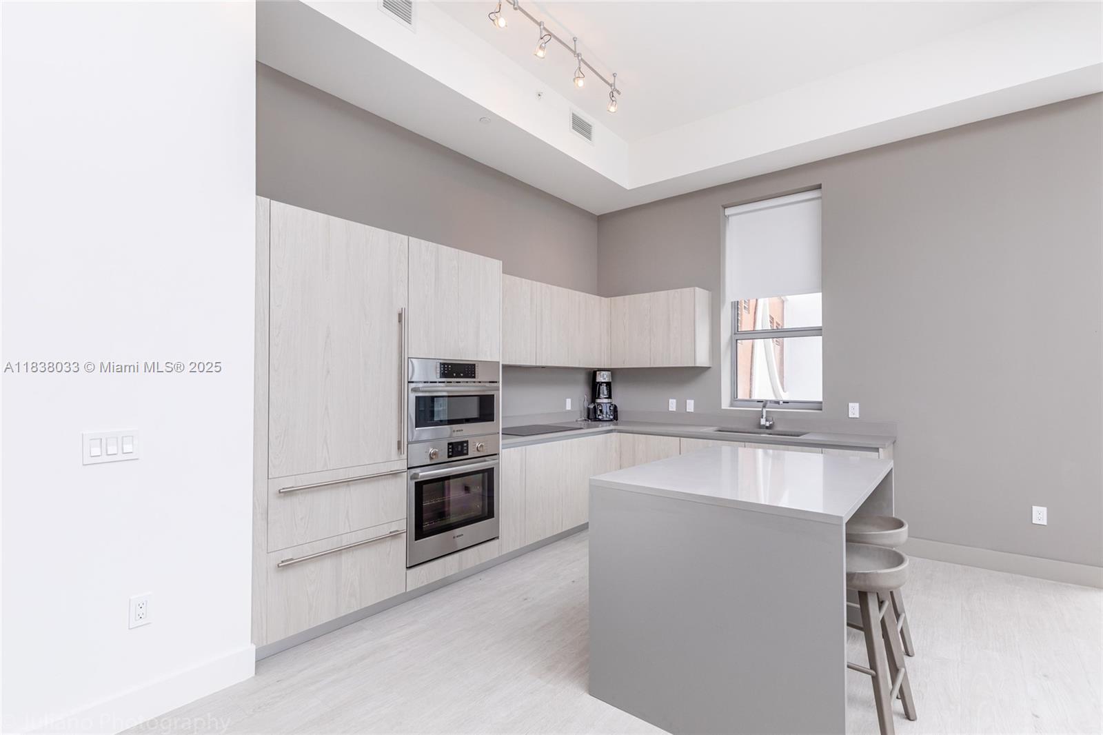 4010 S Ocean Dr R409