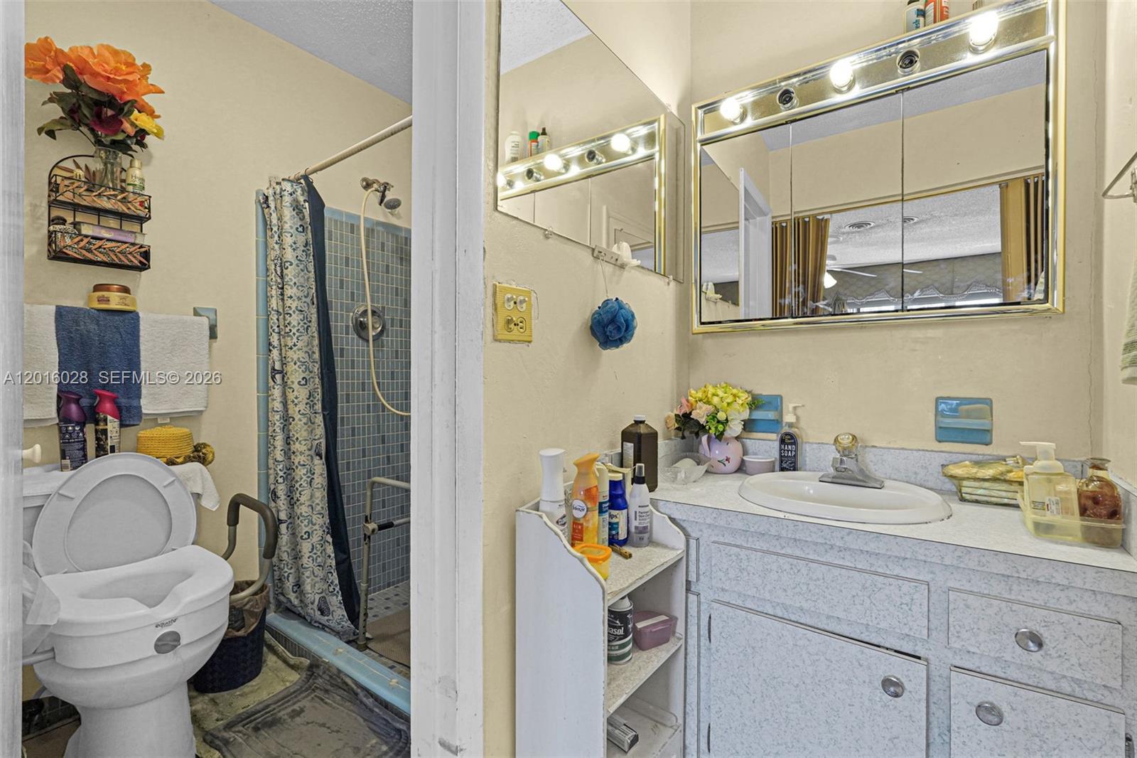 FAIRWAY HOUSE SEC 1 - Residential