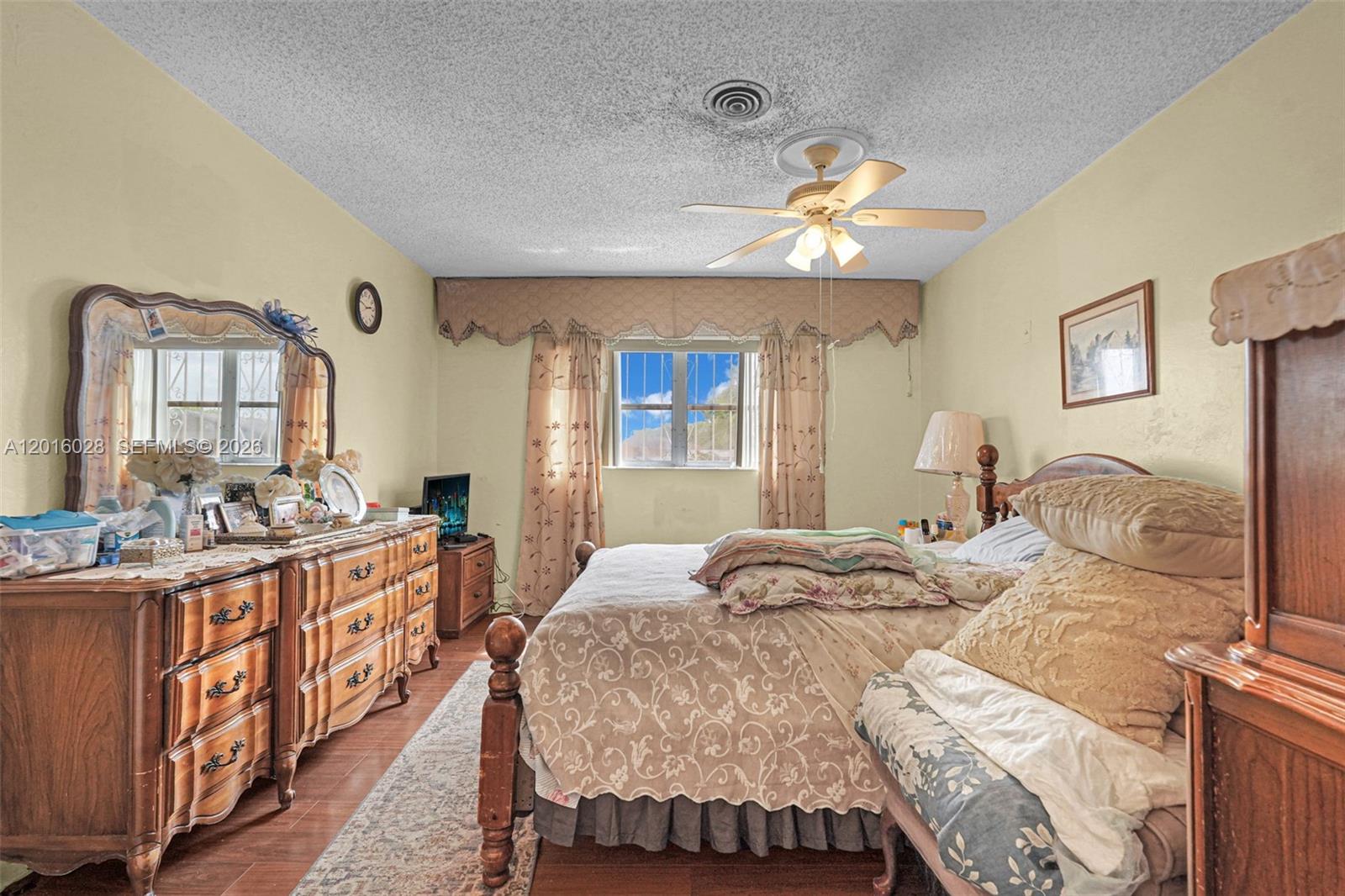 FAIRWAY HOUSE SEC 1 - Residential