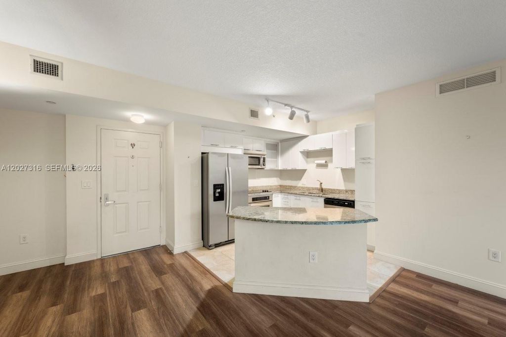 Photo of 510 NW 84th Ave #241, Plantation, FL 33324 (MLS # A12027316)