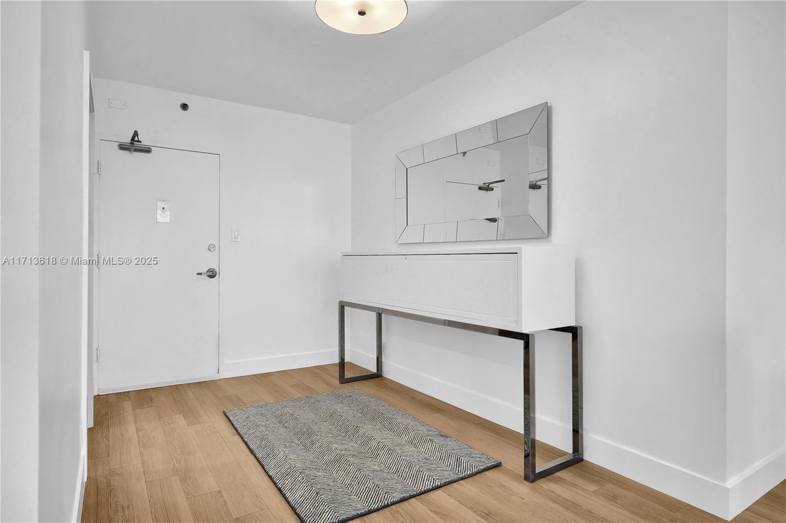1000 West Ave 104