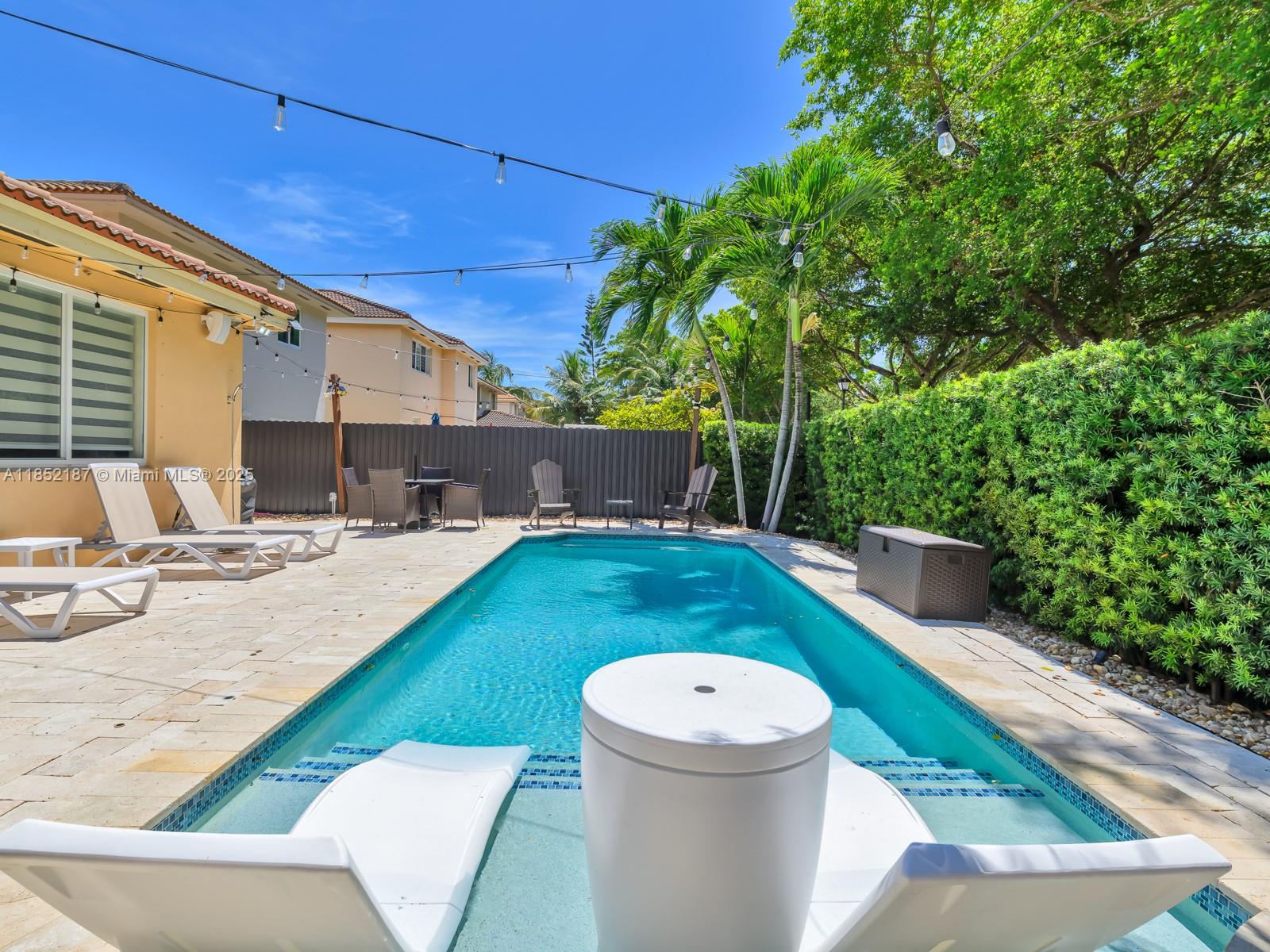 PRECIOUS HOMES AT LAKES B - Residential