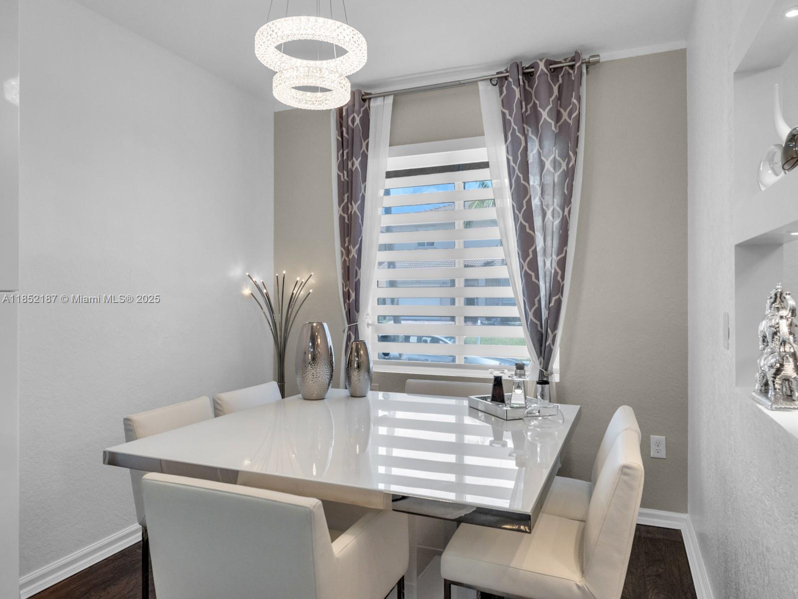 PRECIOUS HOMES AT LAKES B - Residential