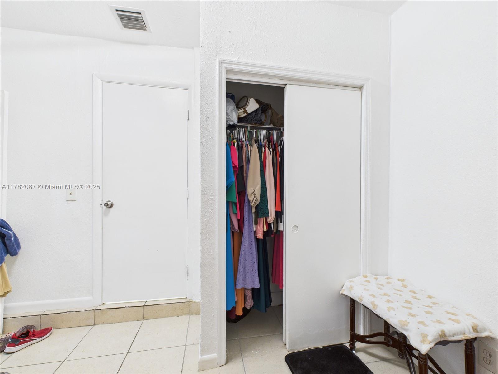 RIVERSIDE PARK ADD AMEN P - Residential Income