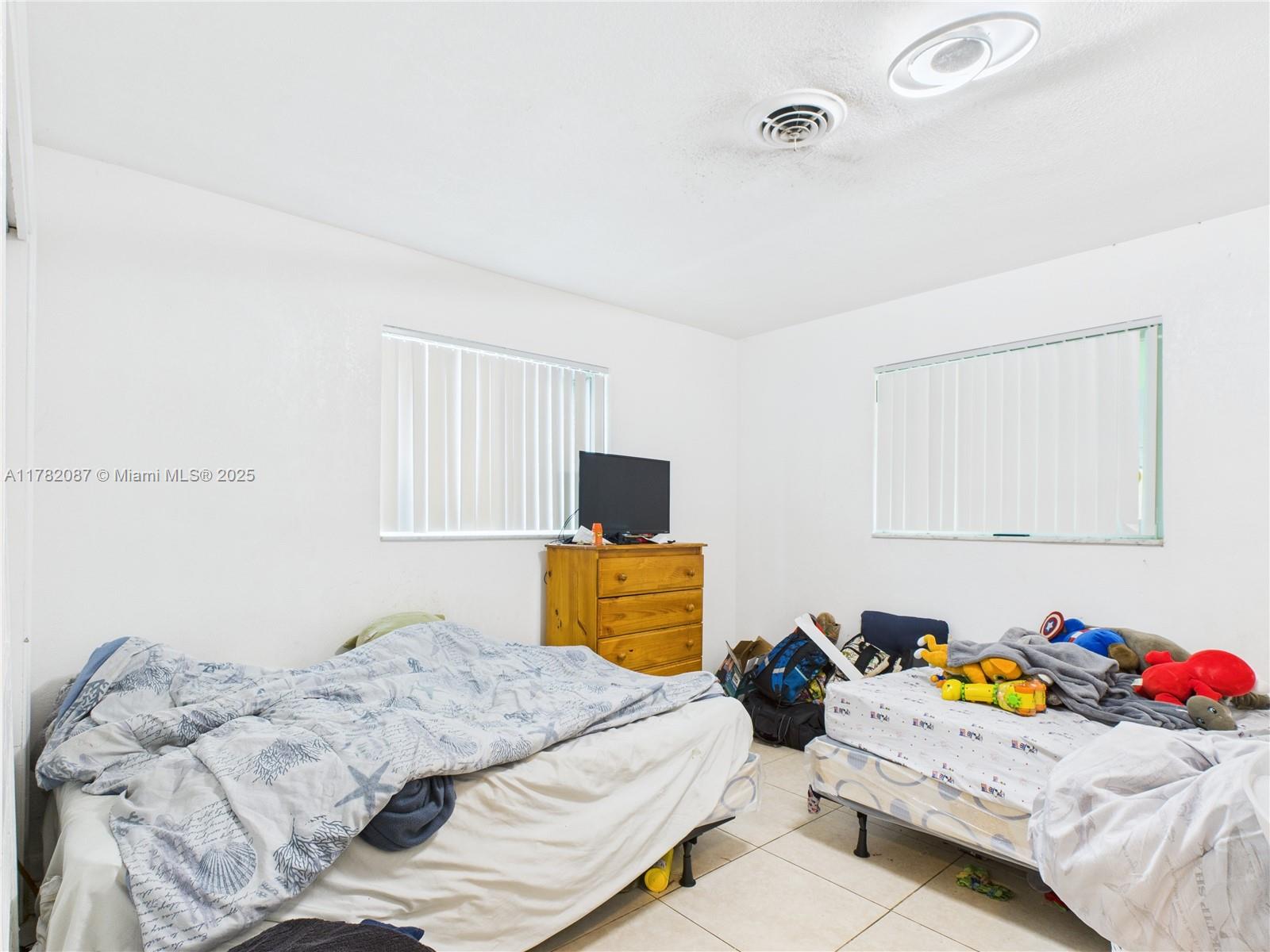 RIVERSIDE PARK ADD AMEN P - Residential Income