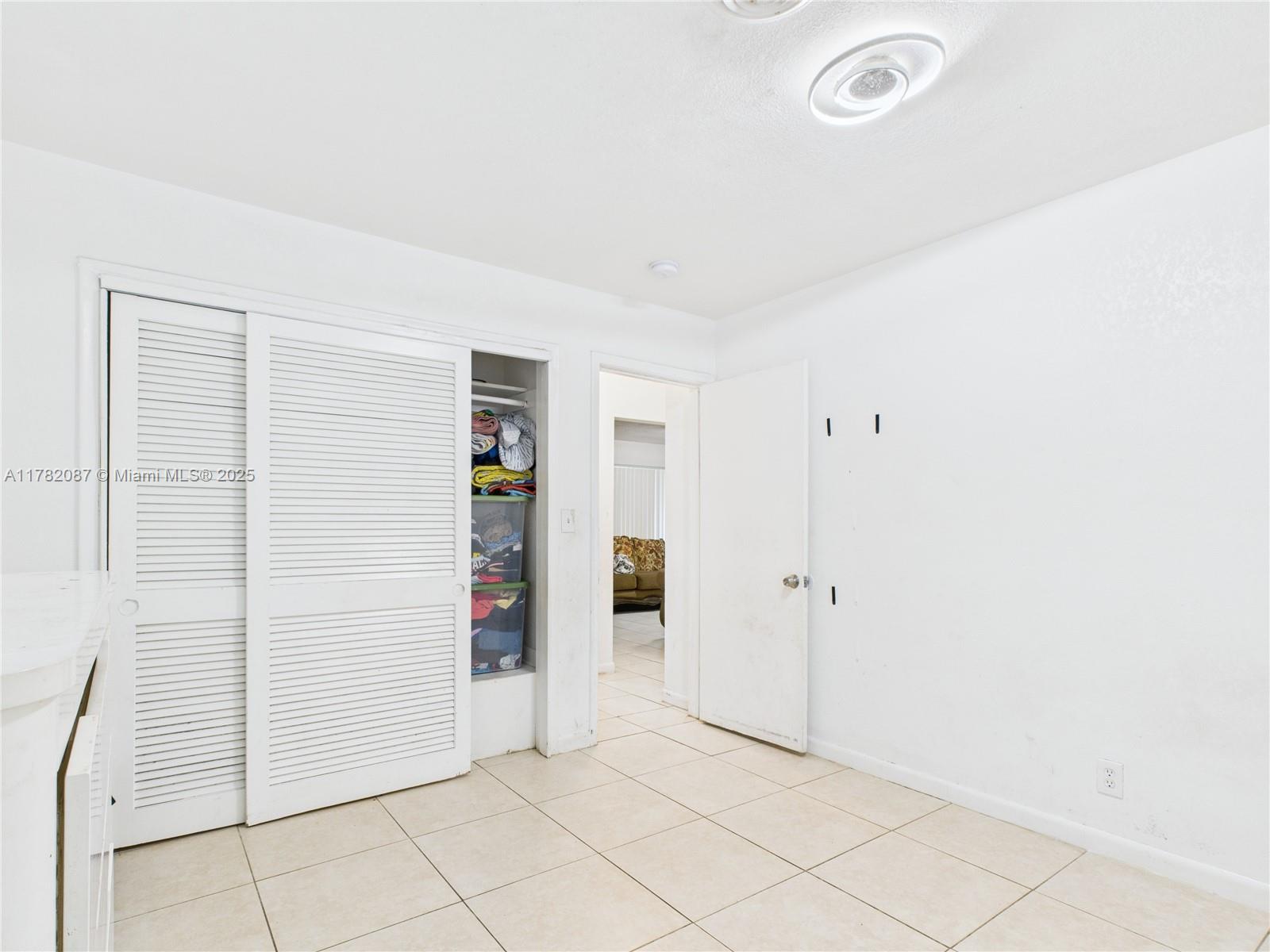 RIVERSIDE PARK ADD AMEN P - Residential Income