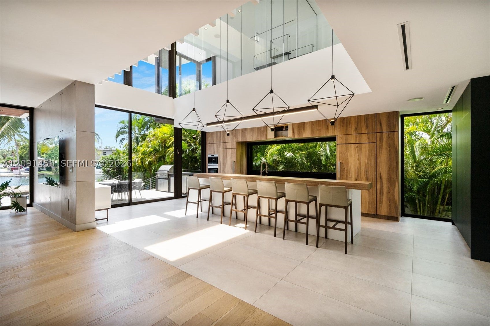 770 S Shore Dr
