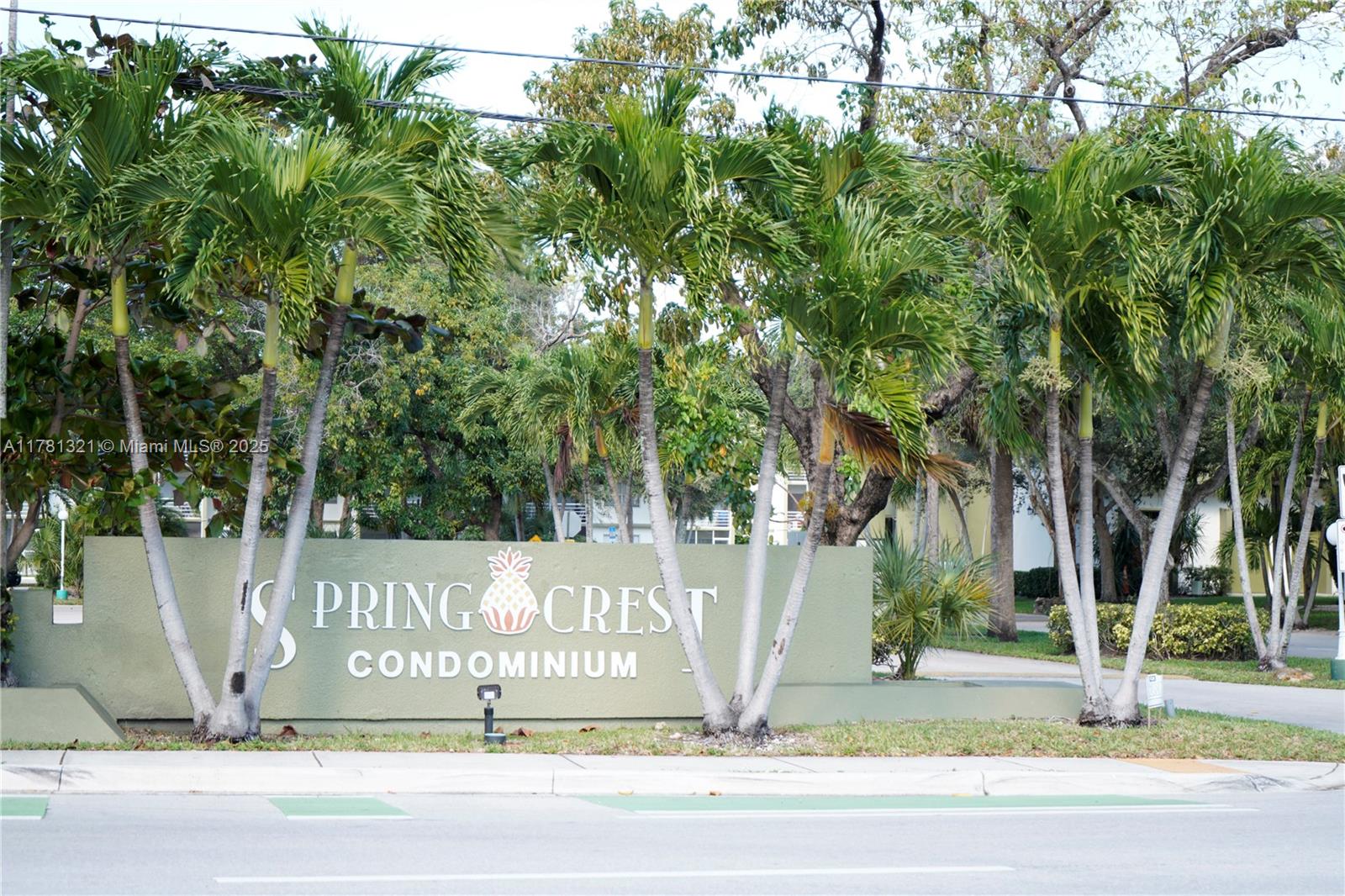 4215 N University Dr 301, Sunrise, Miami-Dade County, Florida - 2 Bedrooms  
2 Bathrooms - 