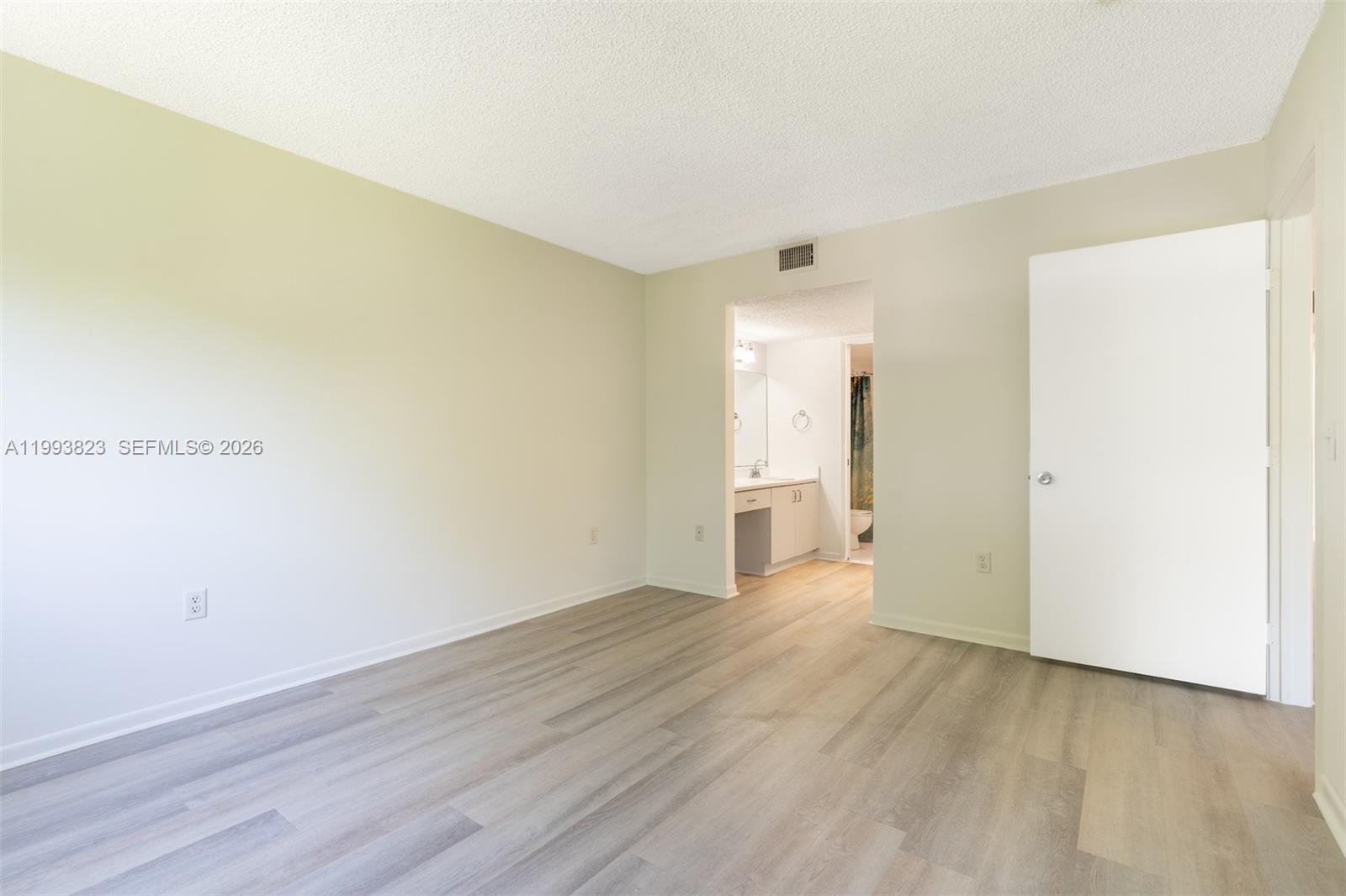 IVANHOE EAST AT CENTURY V - Residential Lease