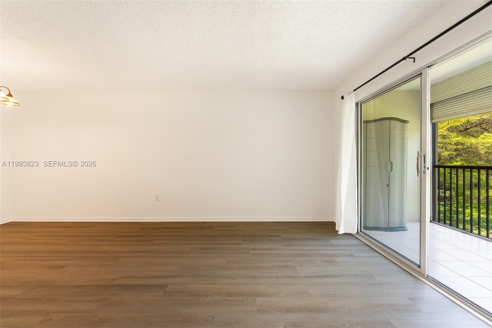 IVANHOE EAST AT CENTURY V - Residential Lease