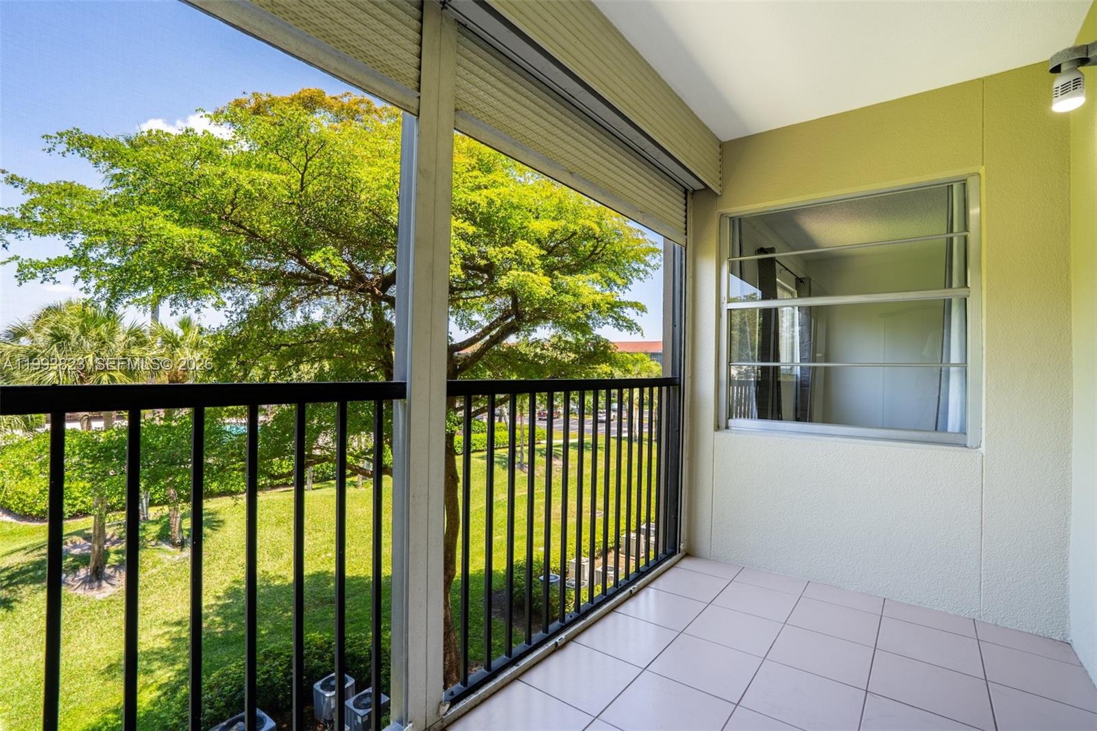 IVANHOE EAST AT CENTURY V - Residential Lease