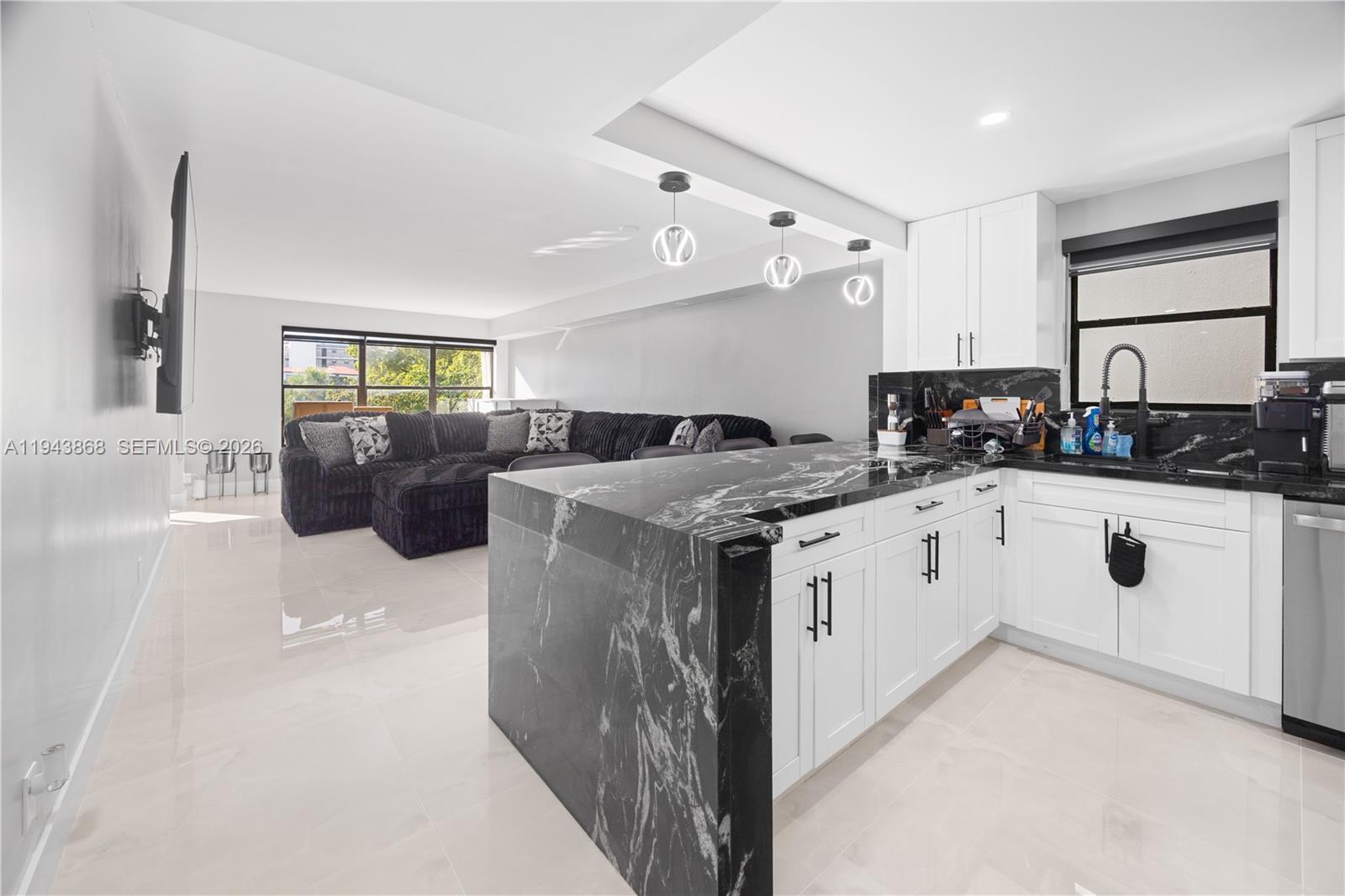 2302 S Cypress Bend Dr 306