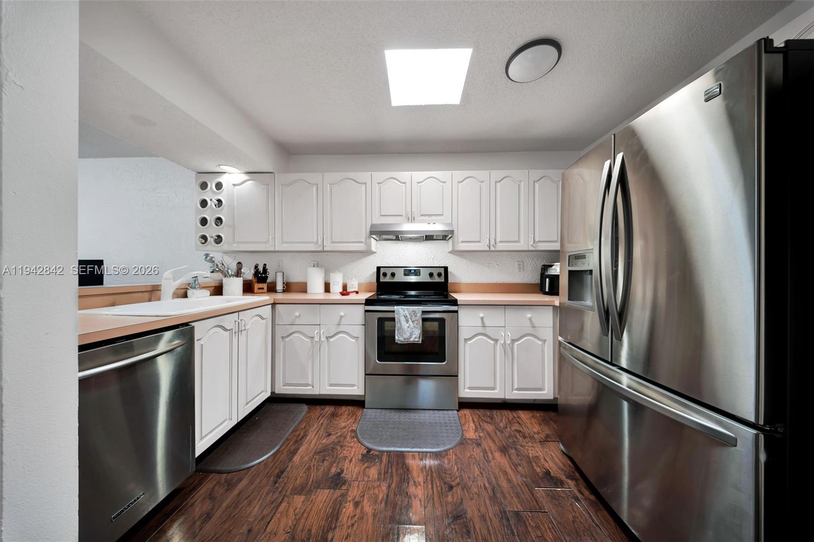 AMERICAN HOMES - Residential Lease