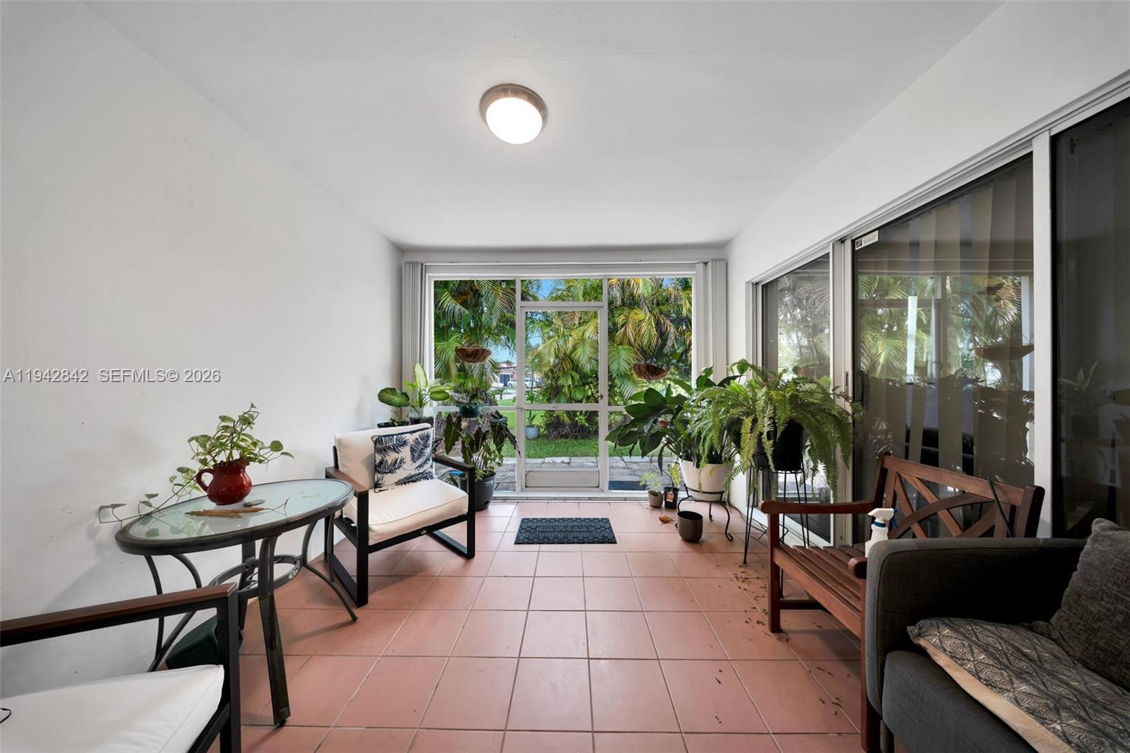 AMERICAN HOMES - Residential Lease