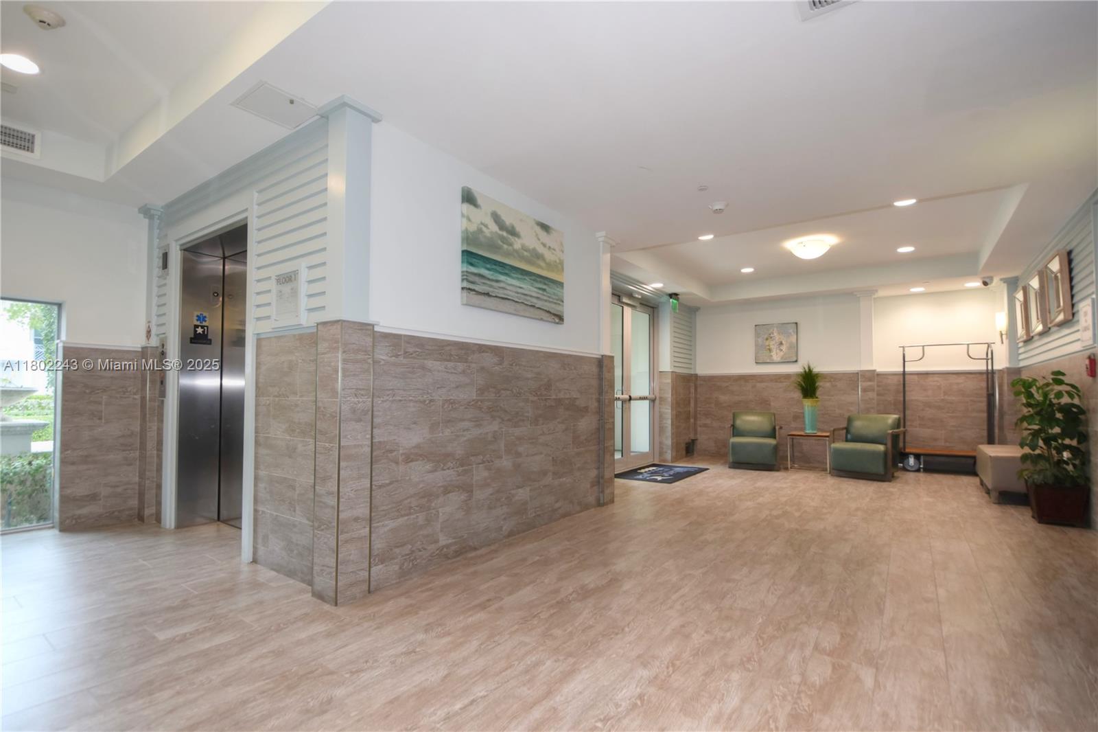 VILLAS BY THE SEA 4 CONDO - Residential