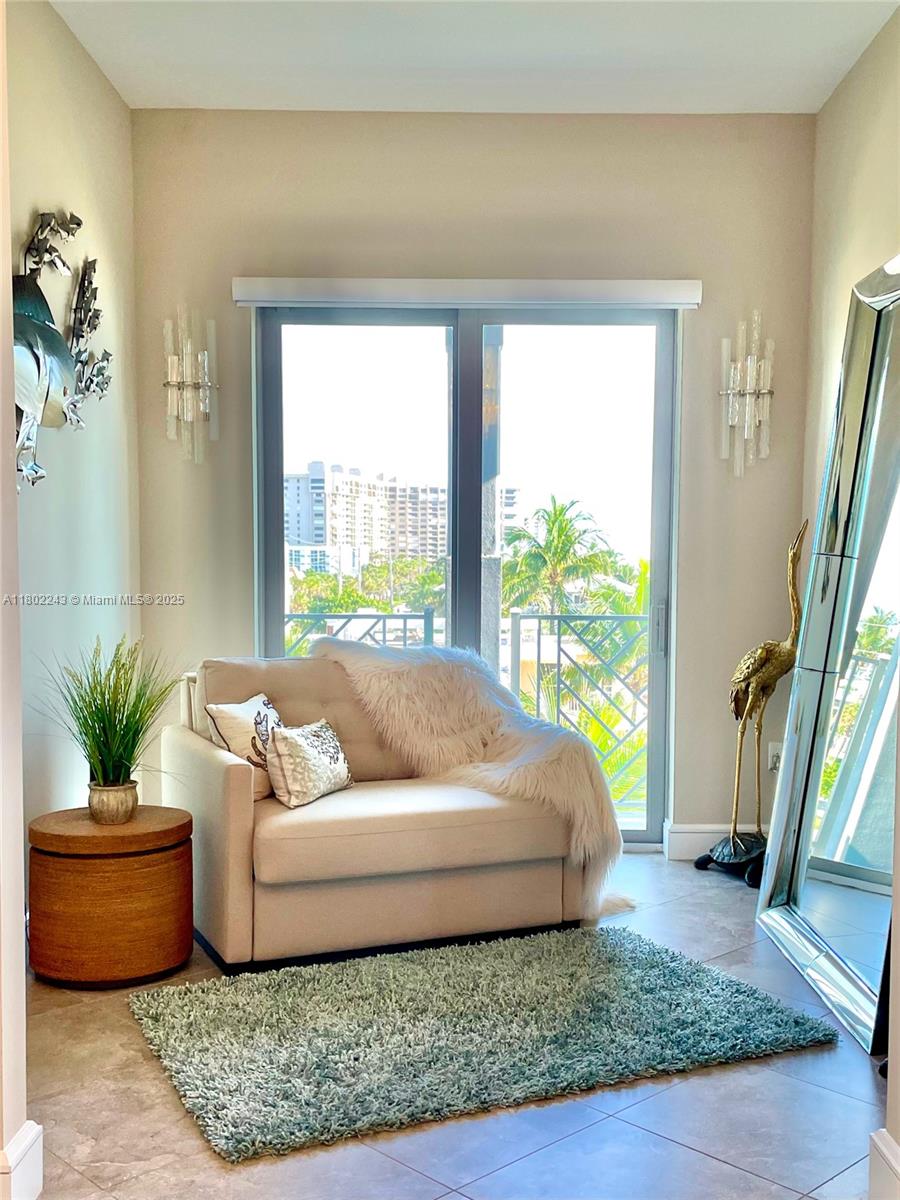 VILLAS BY THE SEA 4 CONDO - Residential