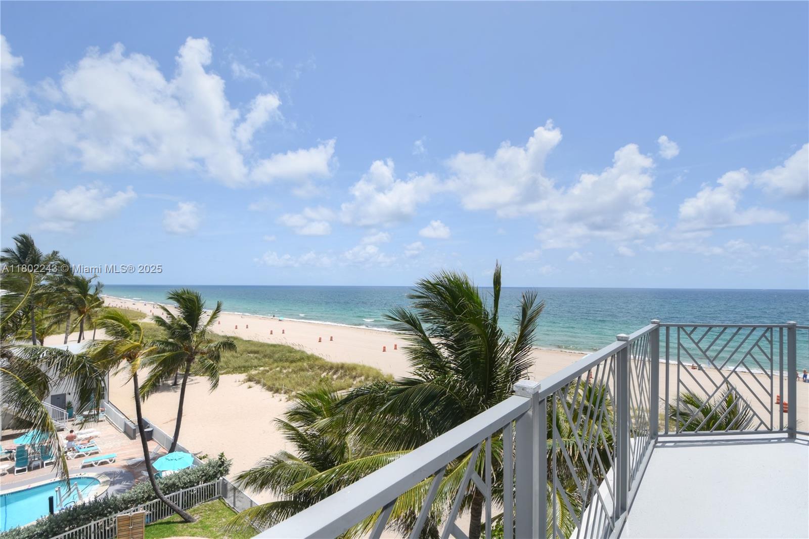 VILLAS BY THE SEA 4 CONDO - Residential