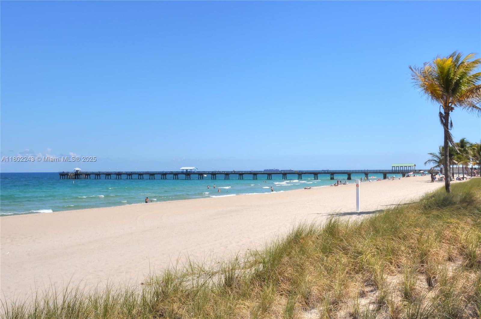 VILLAS BY THE SEA 4 CONDO - Residential