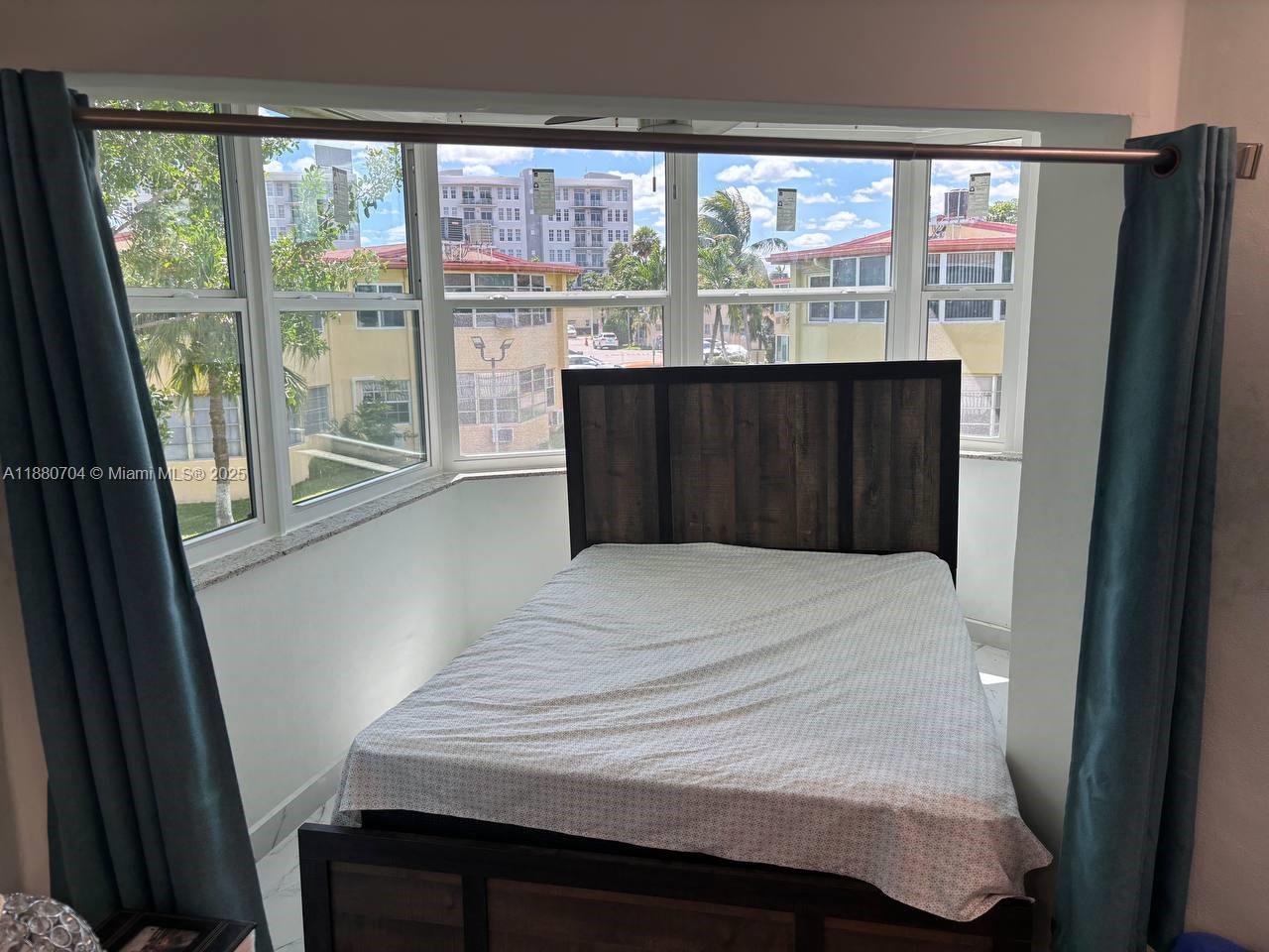 NO 4 CON - Residential