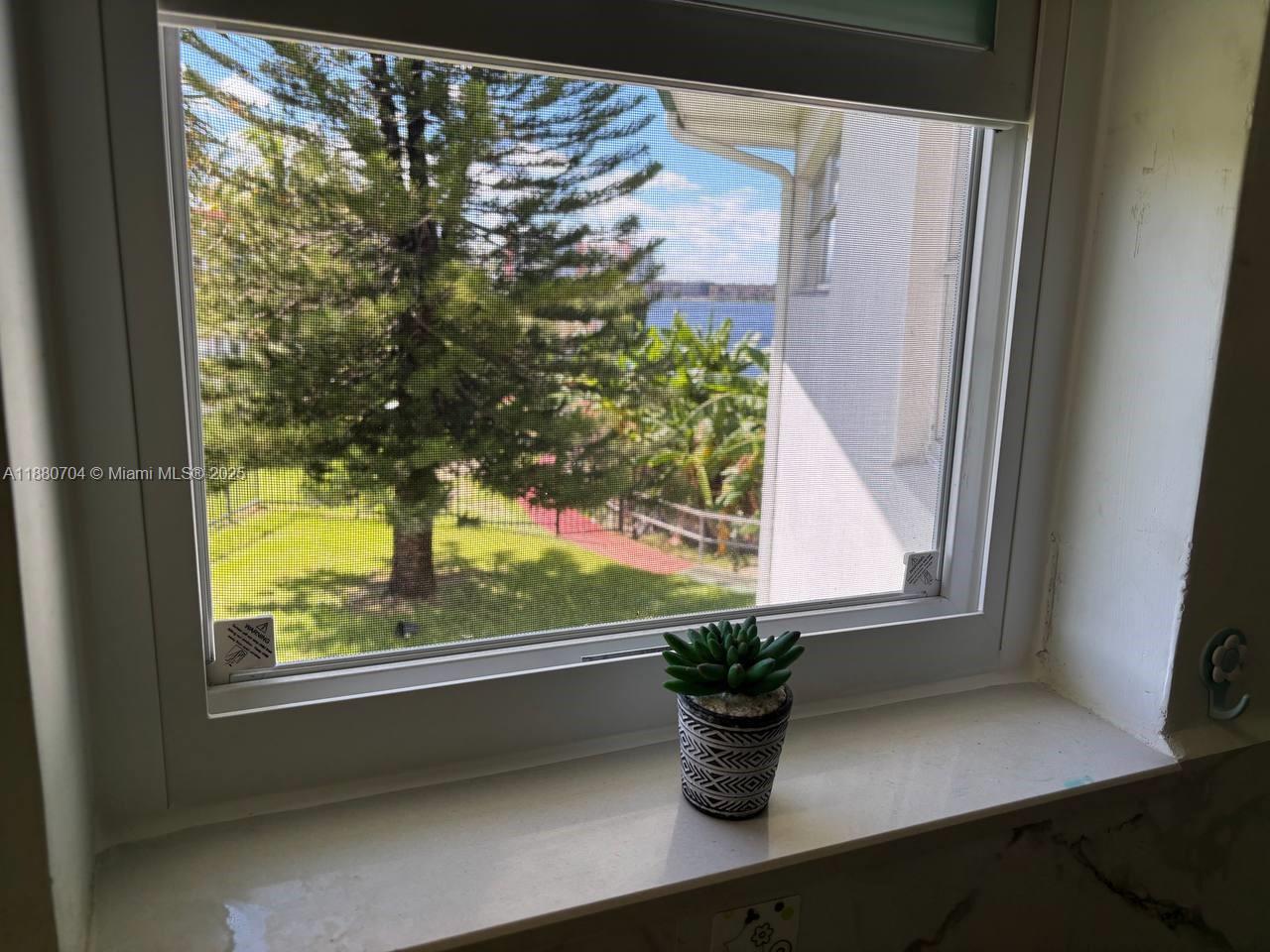 NO 4 CON - Residential