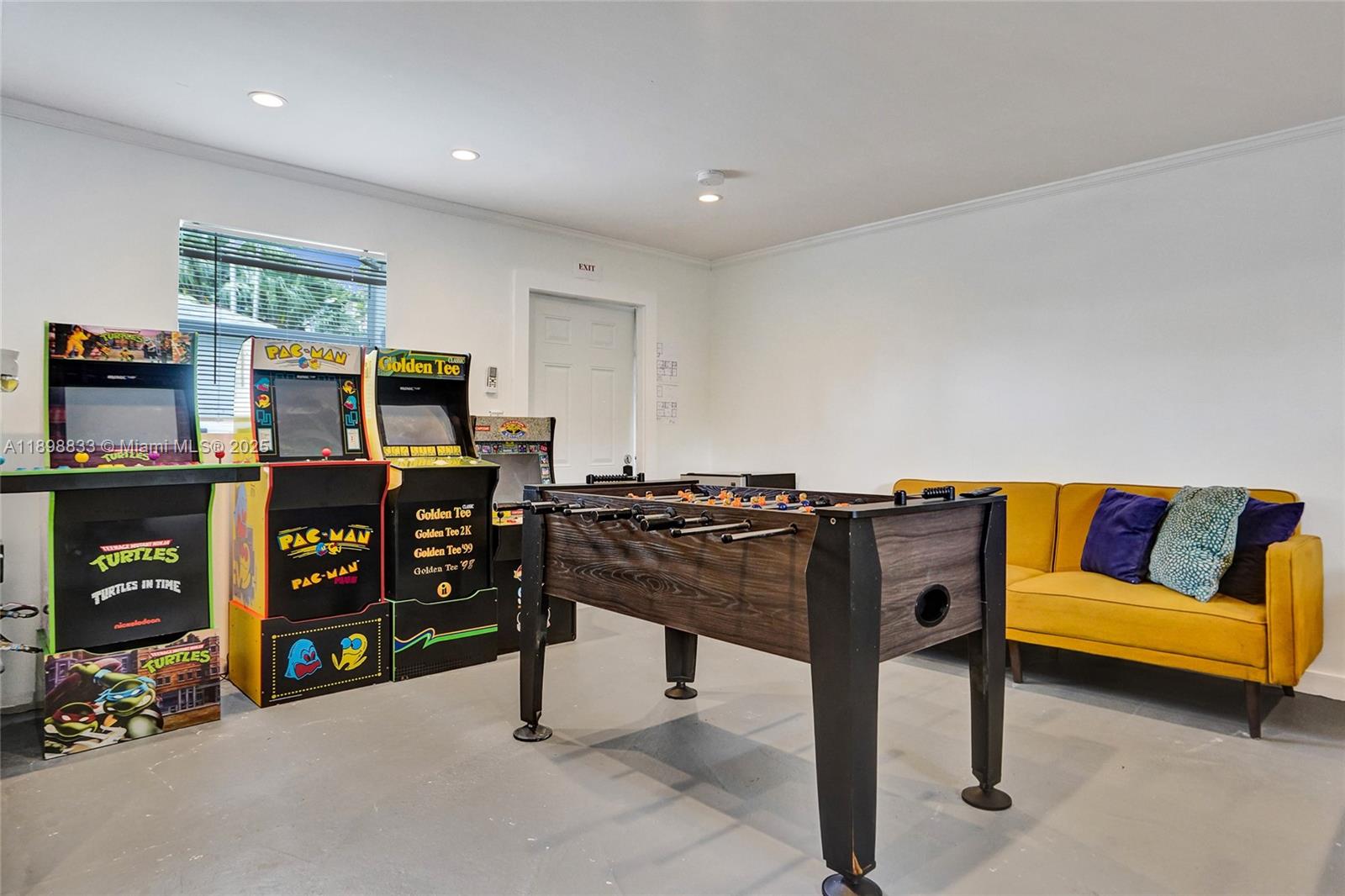 GULFSTREAM ESTATES NO 2 - Residential Lease