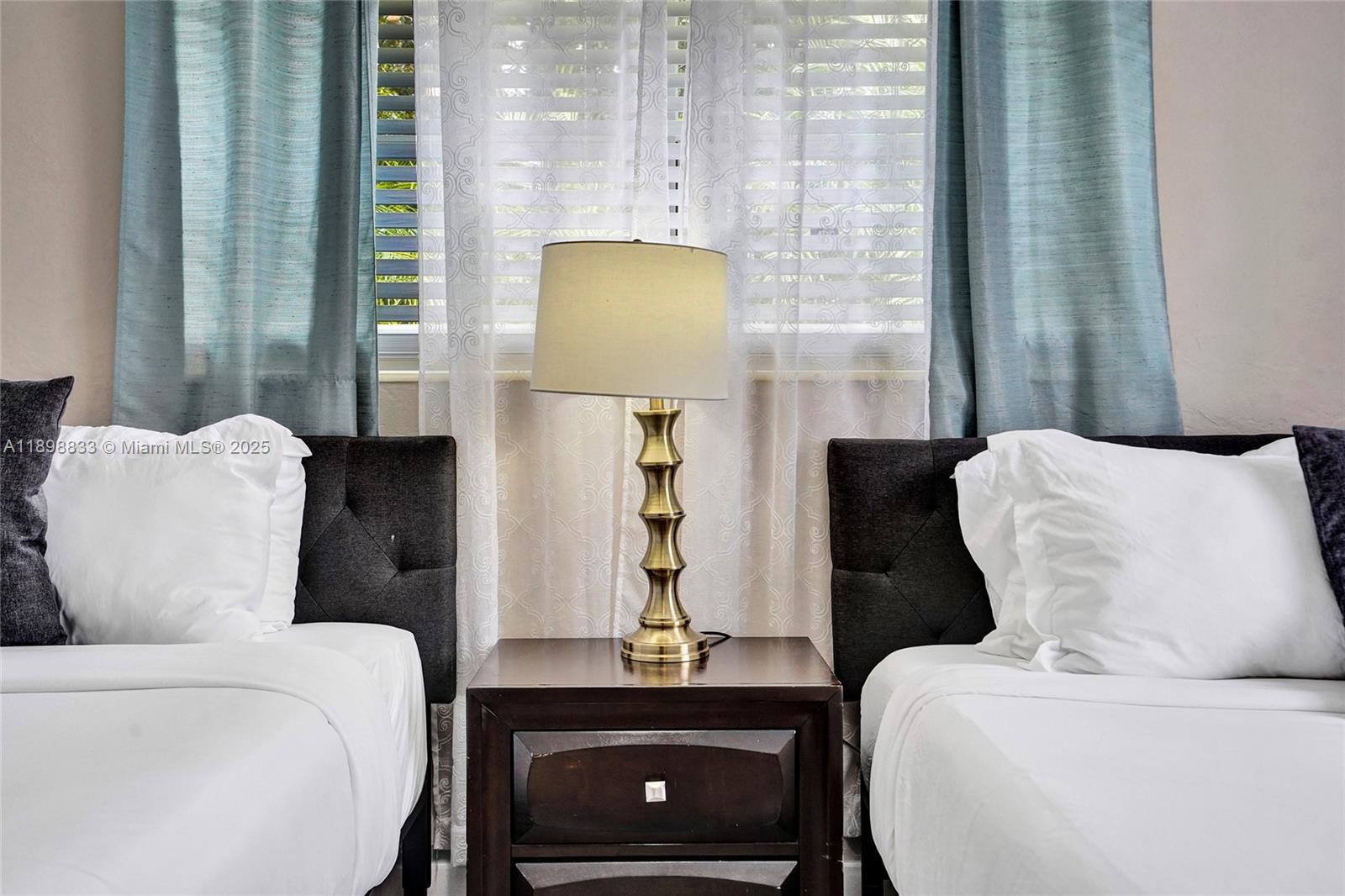 GULFSTREAM ESTATES NO 2 - Residential Lease