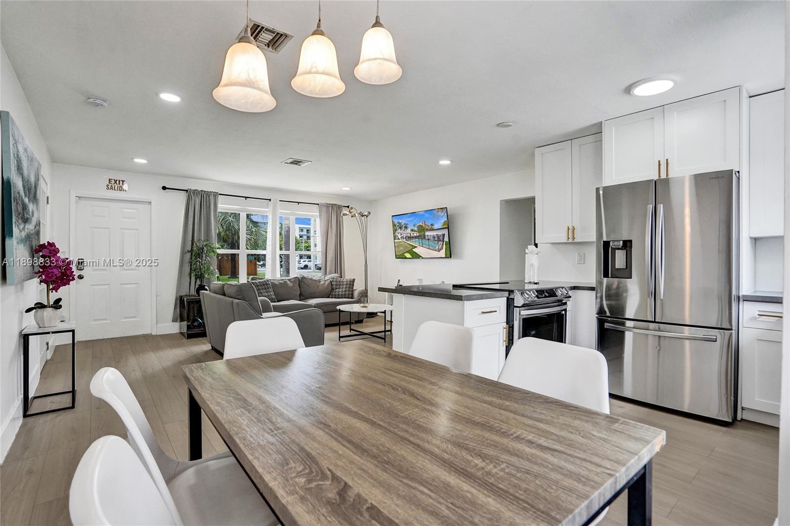 GULFSTREAM ESTATES NO 2 - Residential Lease