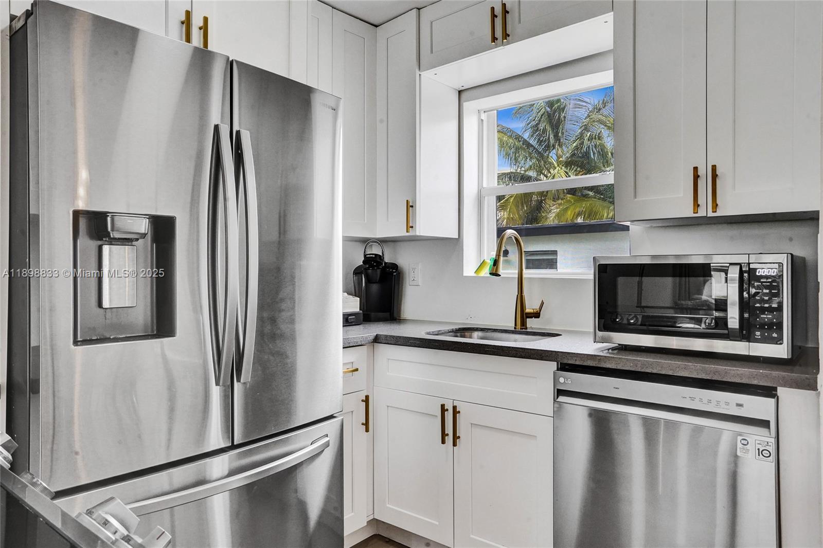 GULFSTREAM ESTATES NO 2 - Residential Lease