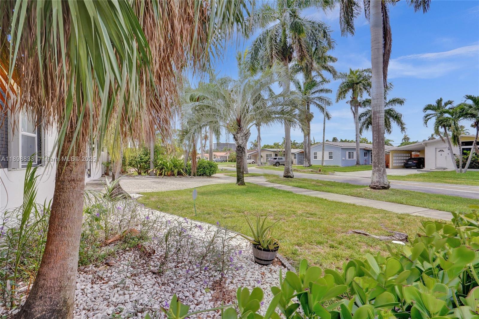 GULFSTREAM ESTATES NO 2 - Residential Lease