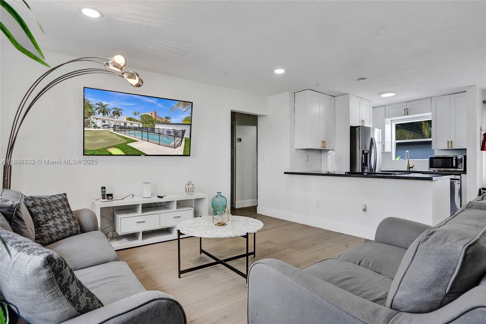 GULFSTREAM ESTATES NO 2 - Residential Lease