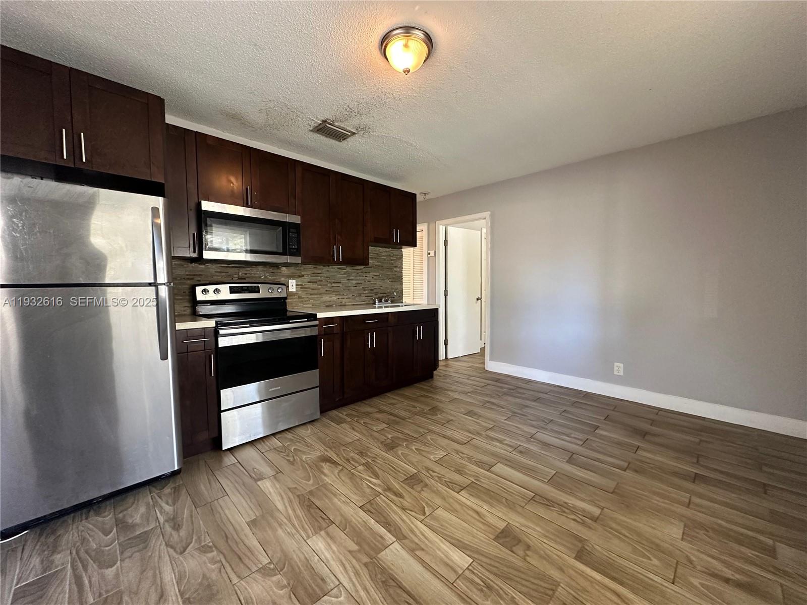 PROGRESSO - Residential Lease