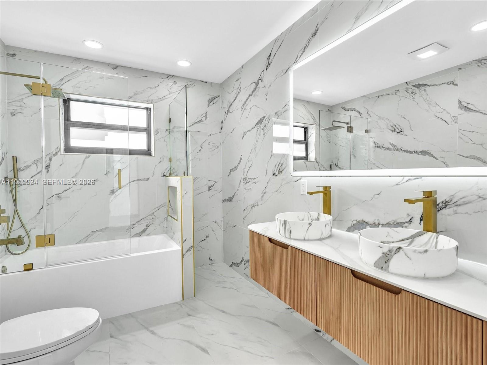 HOLLYWOOD HILLS 1965 - Residential