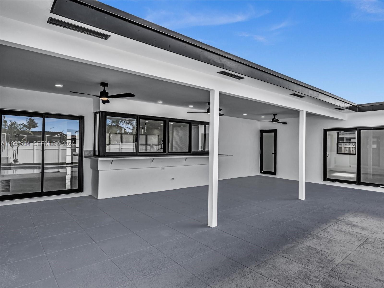 HOLLYWOOD HILLS 1965 - Residential