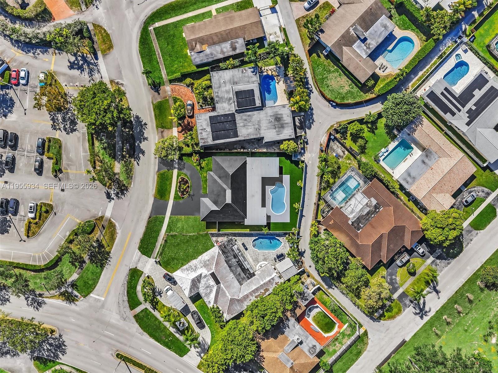 HOLLYWOOD HILLS 1965 - Residential