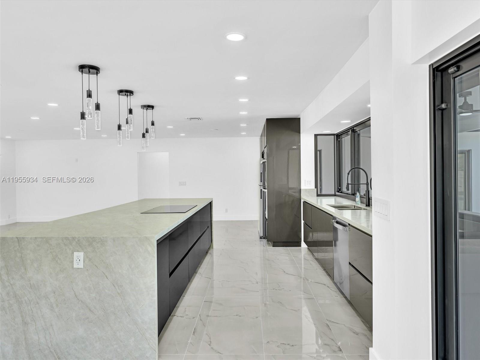 HOLLYWOOD HILLS 1965 - Residential