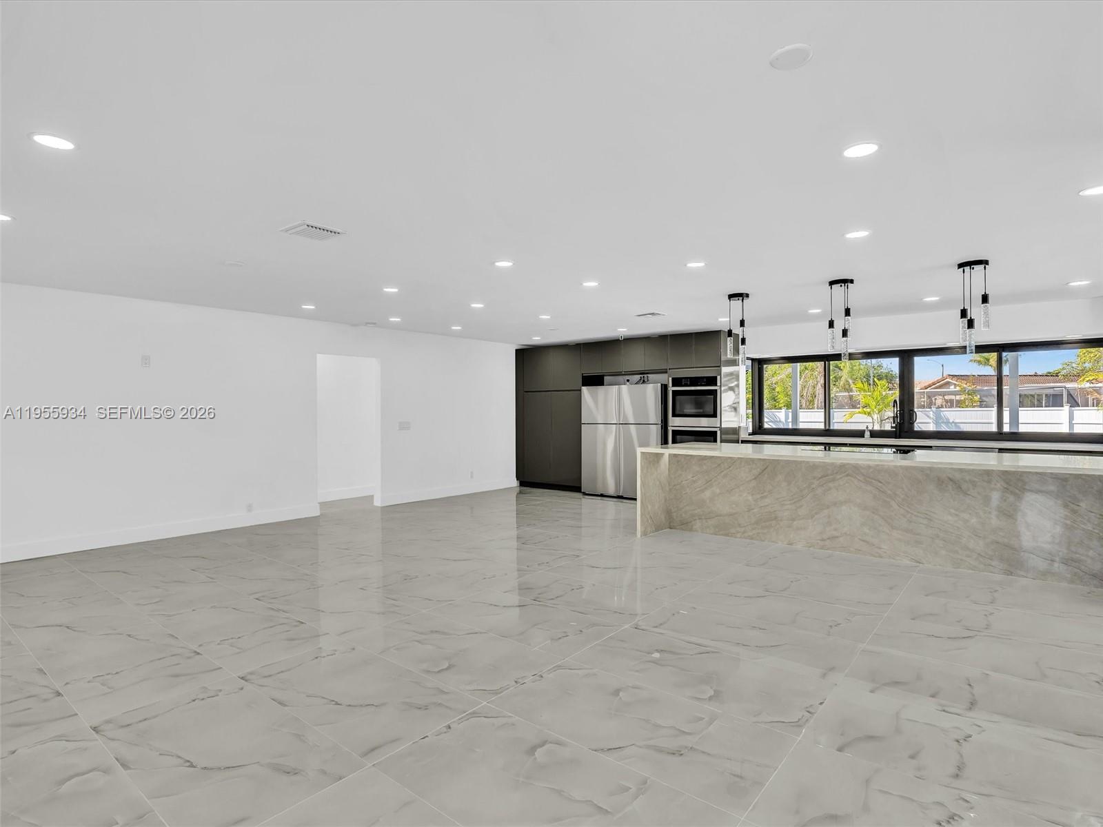 HOLLYWOOD HILLS 1965 - Residential