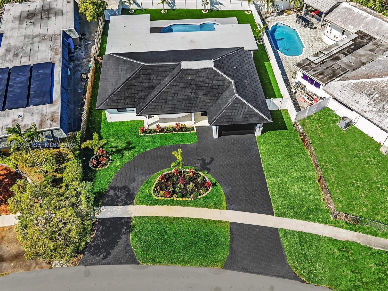 HOLLYWOOD HILLS 1965 - Residential