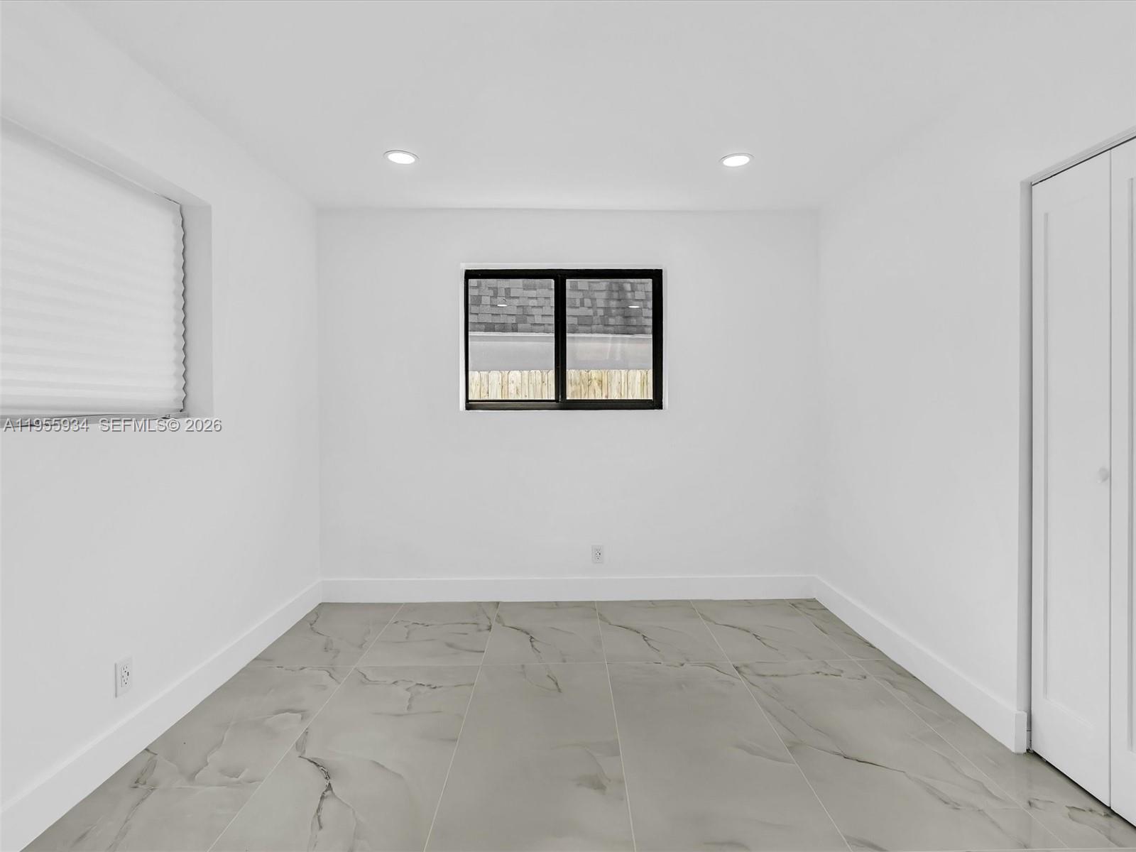 HOLLYWOOD HILLS 1965 - Residential