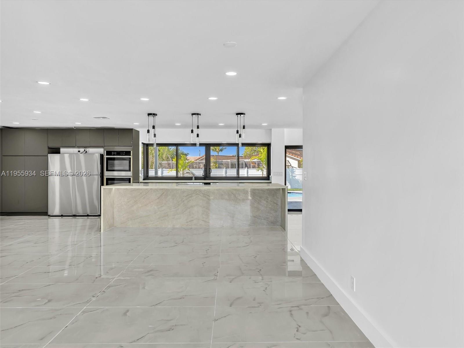 HOLLYWOOD HILLS 1965 - Residential