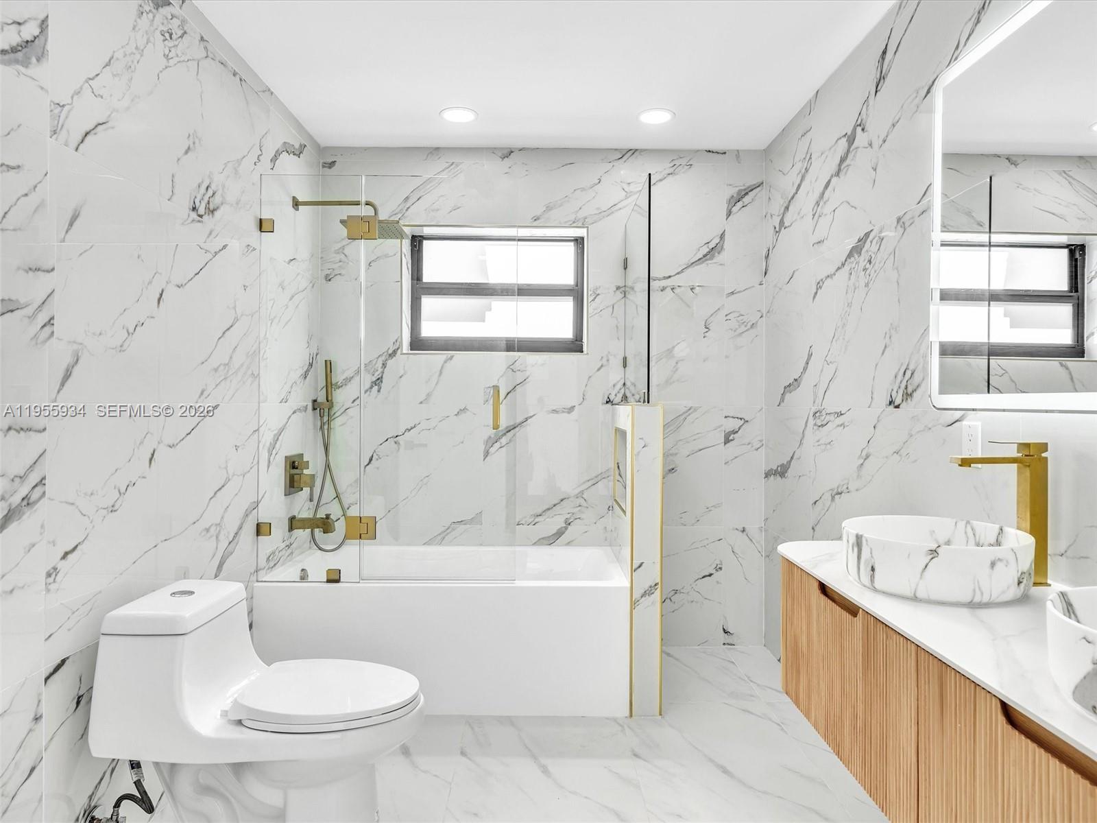 HOLLYWOOD HILLS 1965 - Residential