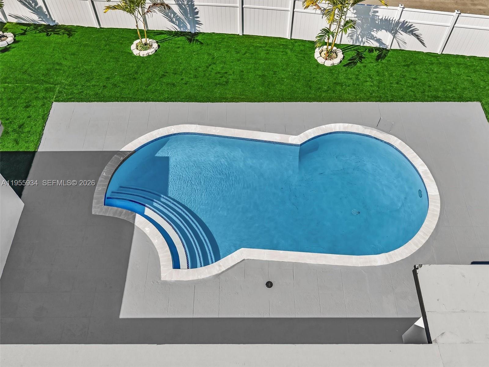 HOLLYWOOD HILLS 1965 - Residential