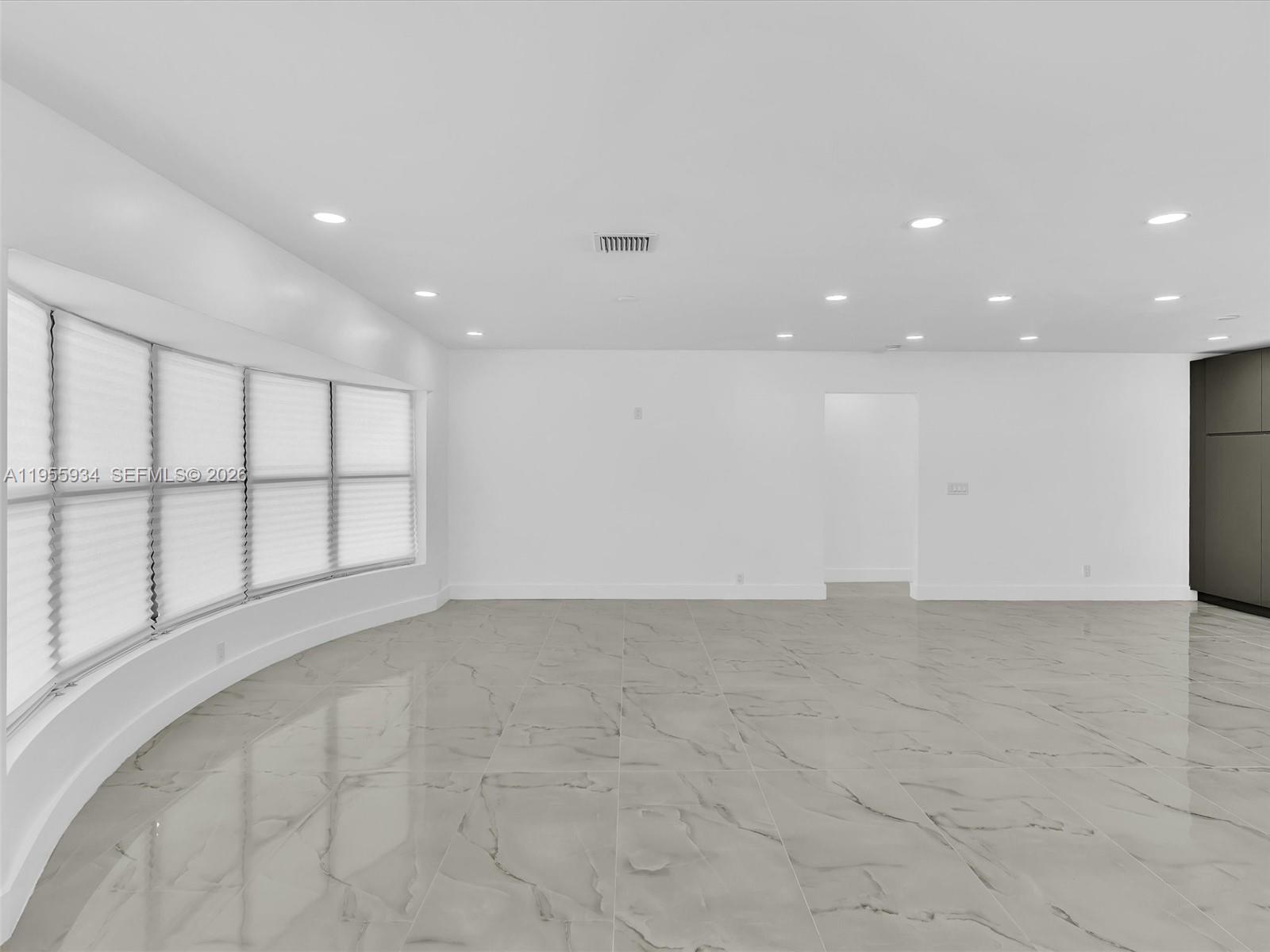 HOLLYWOOD HILLS 1965 - Residential