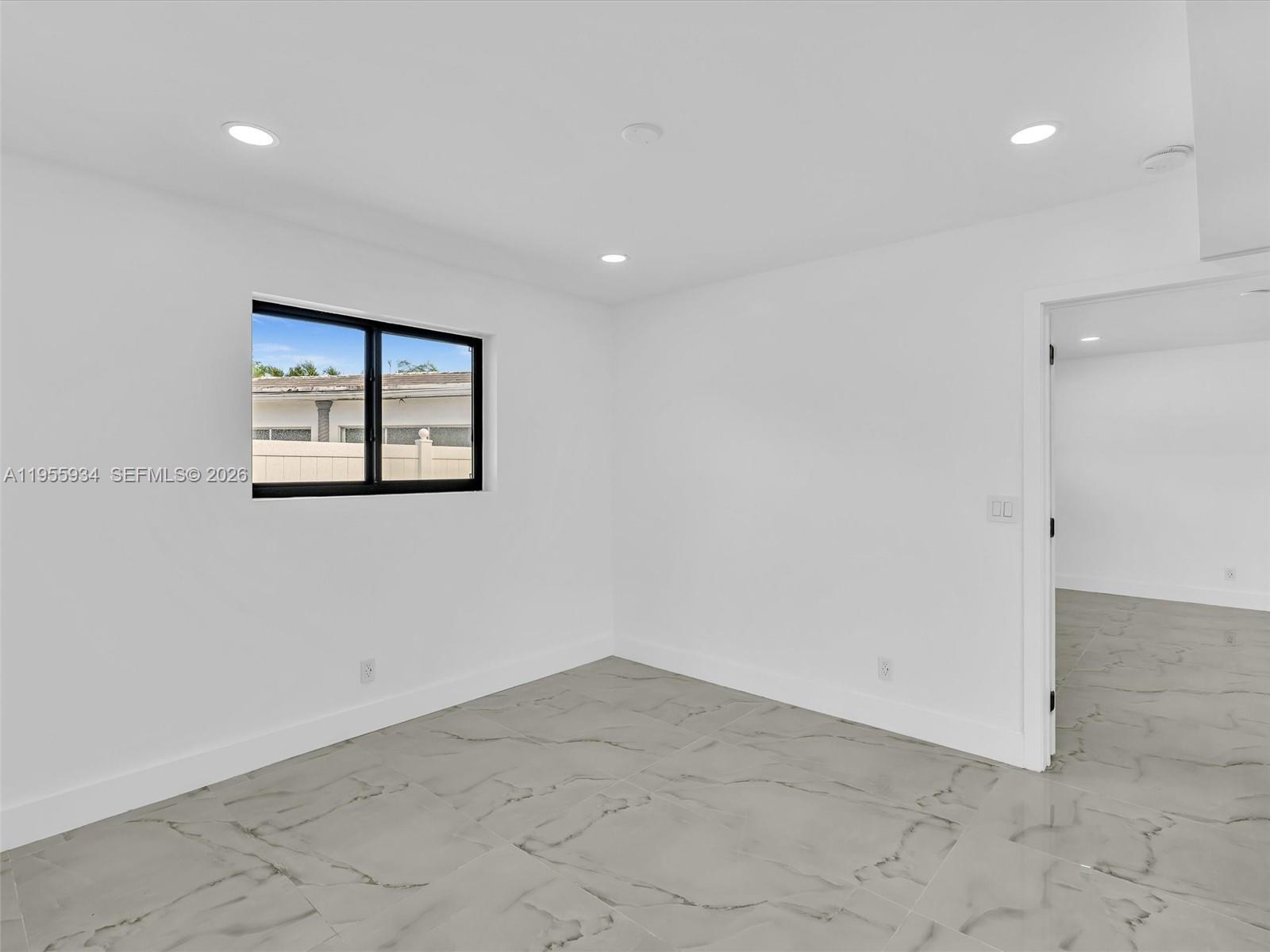 HOLLYWOOD HILLS 1965 - Residential