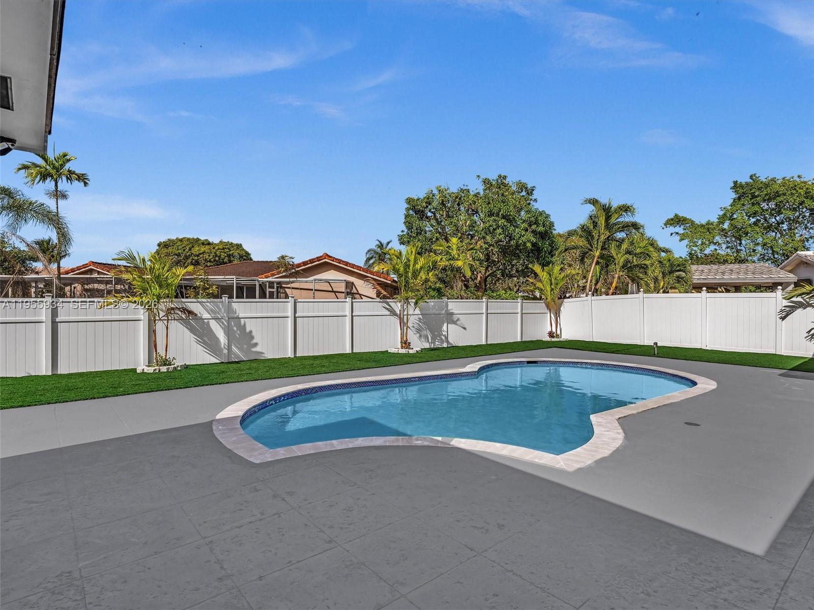 HOLLYWOOD HILLS 1965 - Residential