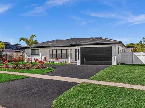 Photo of 1516 N 47th Ave, Hollywood, FL 33021 (MLS # A11955934)